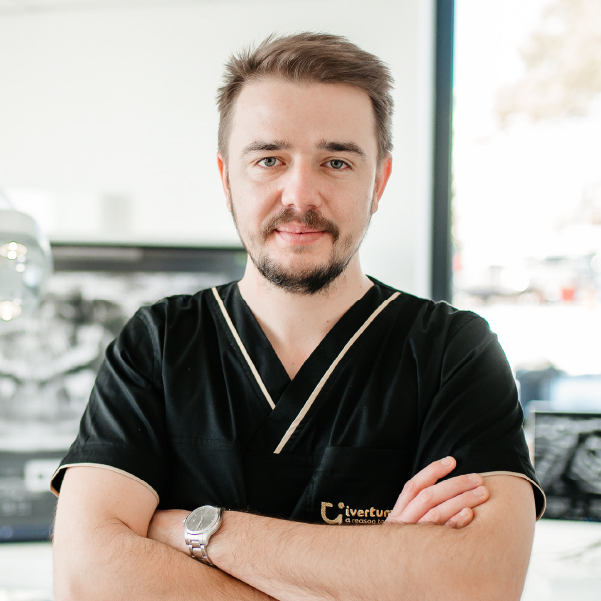 Dr. Silviu Bontaș