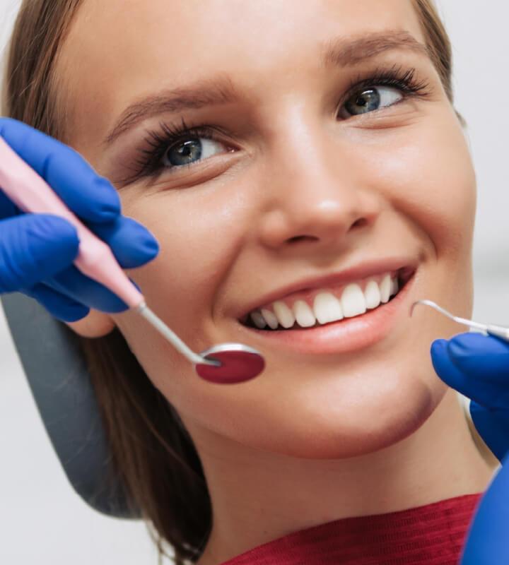 Dinți ficși în 24 de ore - Reabilitări dentare complete